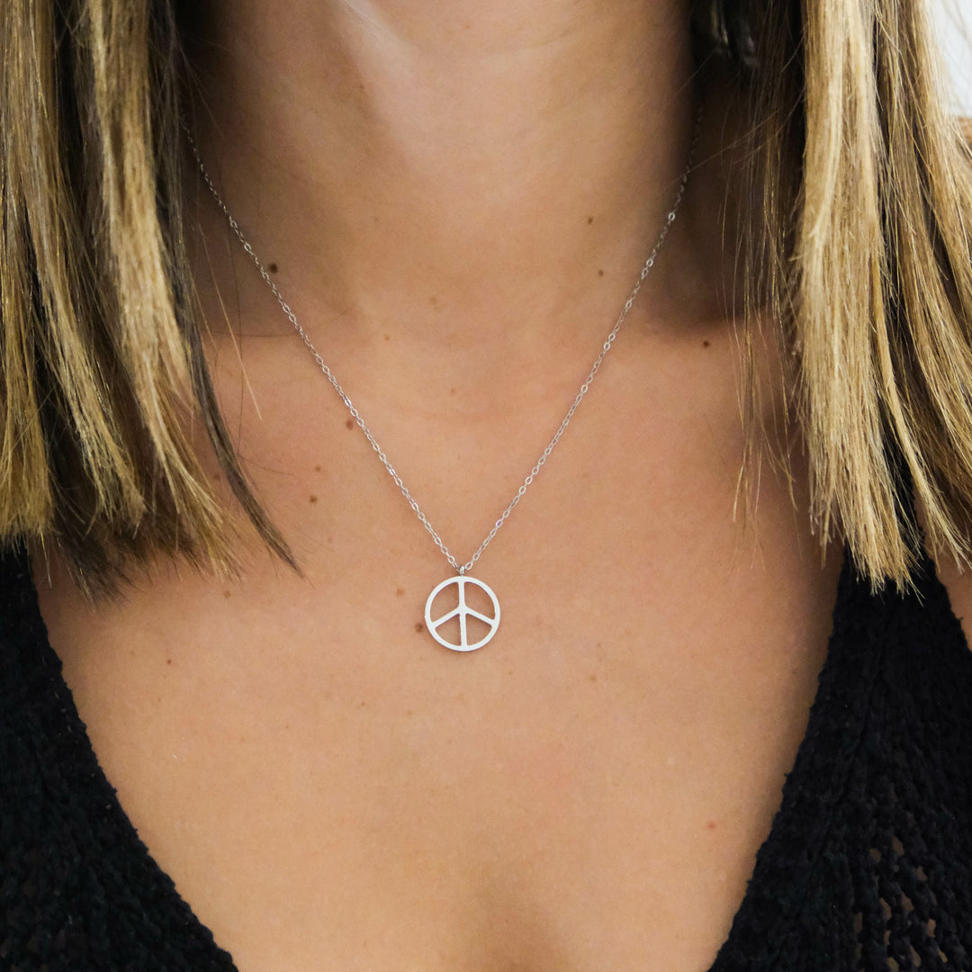 COLLIER PEACE AND LOVE